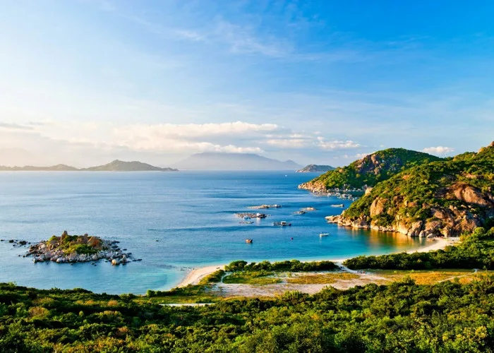 Nha Trang ở đâu, có gì đáng khám phá, trải nghiệm?