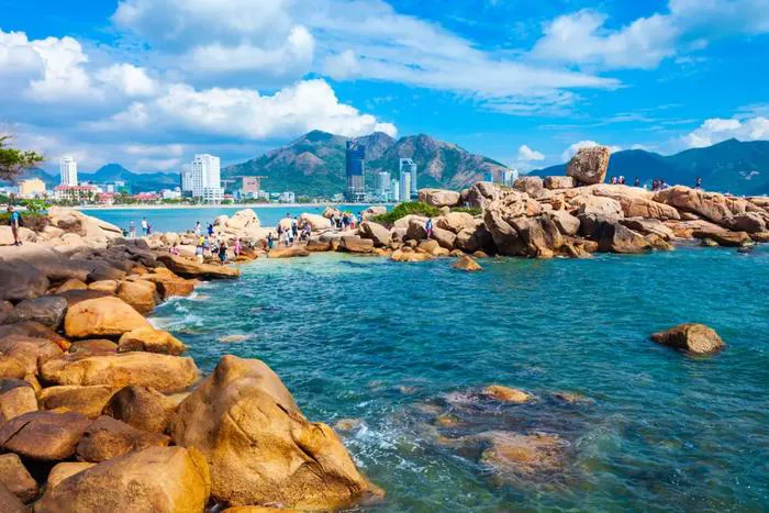 Top 18 cảnh đẹp Nha Trang đáng check in nhất 2025