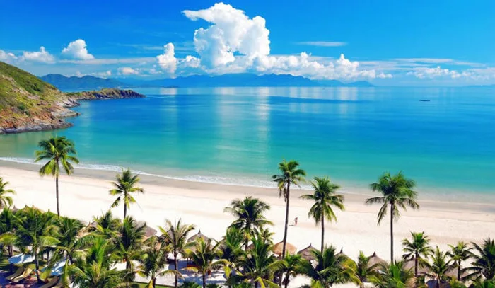 Du lịch Nha Trang: Thiên Đường Biển Xanh Và Nắng Vàng