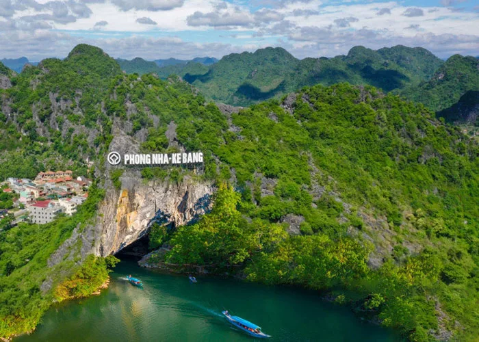 Tour Phong Nha – Thiên Đường 1 Ngày | Khám Phá Vườn Thực Vật – Giá Rẻ –  Khởi Hành Hàng Ngày