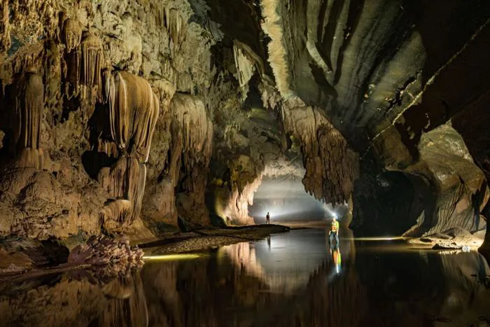 Động Phong Nha và Động Thiên Đường - Kiệt tác của thiên nhiên | Hello Trip  Quảng Bình