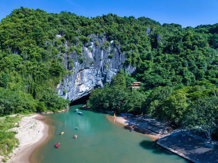Động Phong Nha – Tuyệt tác thiên nhiên kỳ vĩ tại Quảng Bình