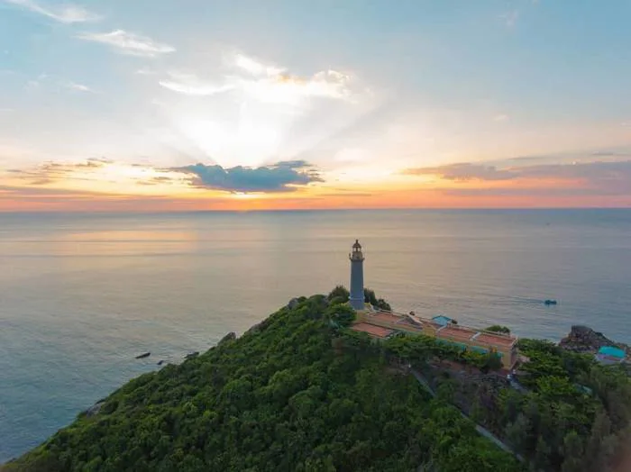 Top 10 cảnh đẹp Phú Yên bình dị, mộc mạc thu hút đông du khách nhất