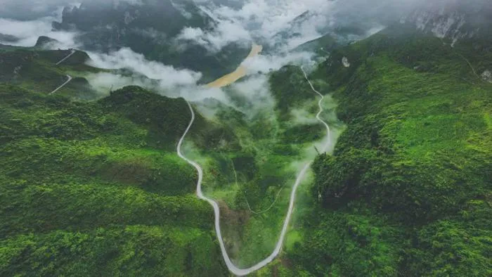 Vẻ Đẹp Hùng Vĩ Tây Bắc Qua 'Tây Tiến' Của Quang Dũng - Lê Toàn Du Lịch