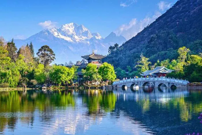 Top 10 điểm đến tuyệt vời khi du lịch Trung Quốc