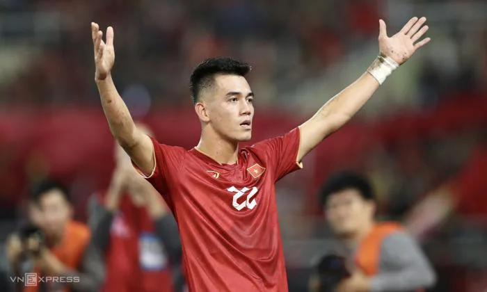 Tiến Linh làm nên lịch sử ở AFF Cup - Báo VnExpress Thể thao