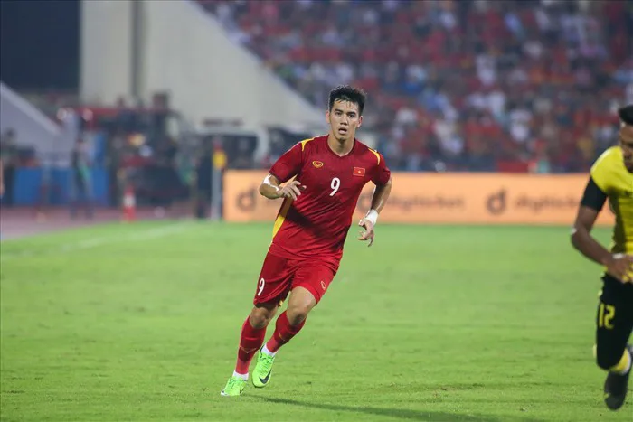 Tiến Linh ăn mừng kiểu Messi khi ghi bàn giúp U23 Việt Nam vào chung kết