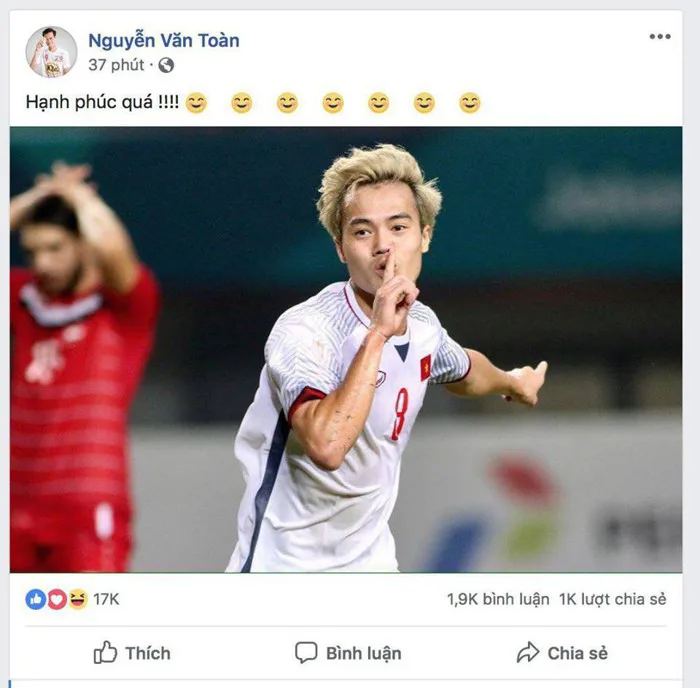 Văn Toàn, Công Phượng... mừng chiến thắng tưng bừng trên facebook