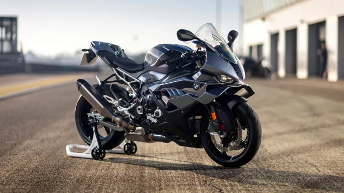 BMW S1000RR Wallpapers and Backgrounds: Free HD Download [40+]
