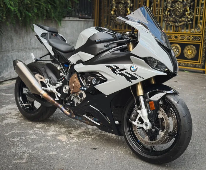 536 . BMW S1000RR Black model 2021