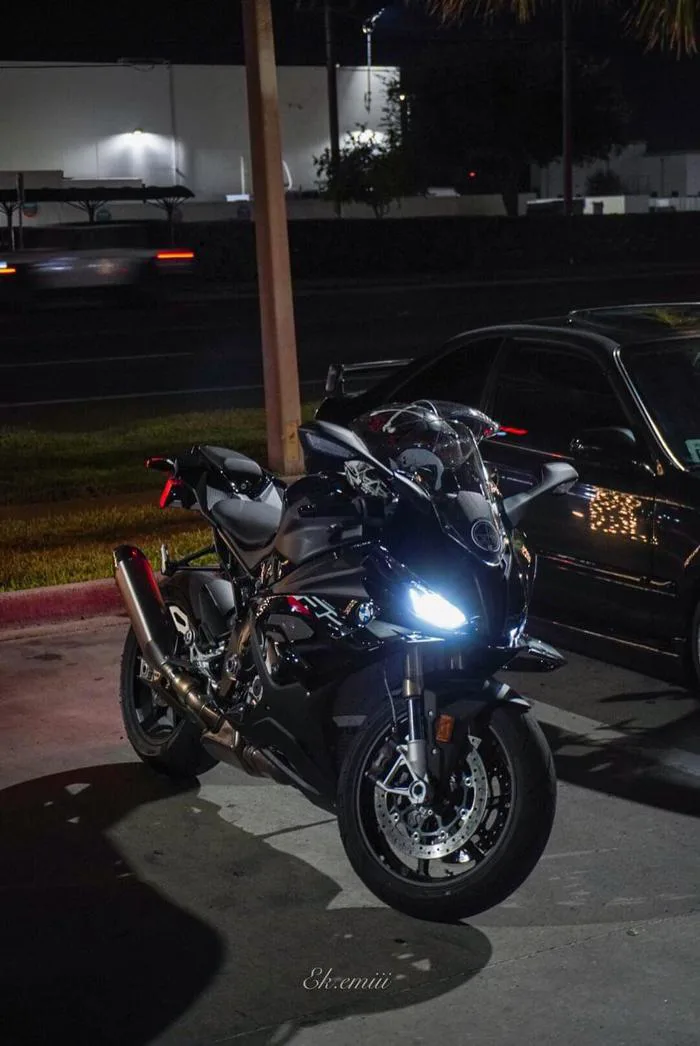Cảm ơn những người đã giới thiệu chiếc BMW S1000RR cho tôi cho chiếc xe  tiếp theo của tôi. : r/motorcycle