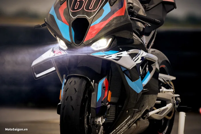 BMW M1000RR | M Competition 2023 với thiết kế mới mạnh mẽ hơn đã có giá bán  - Motosaigon