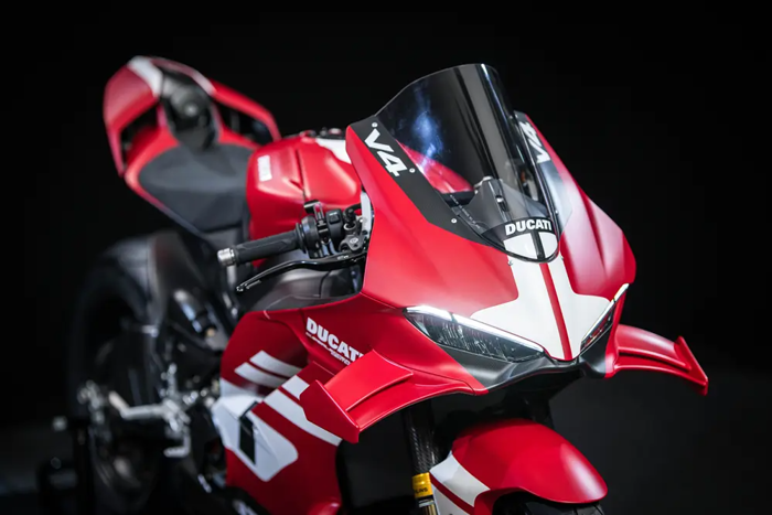 Ducati Superleggera V4 Centenario 2027 ra mắt: Lần đầu tiên xe phổ thông  trang bị đĩa phanh carbon-ceramic, sản xuất giới hạn 600 chiếc toàn cầu